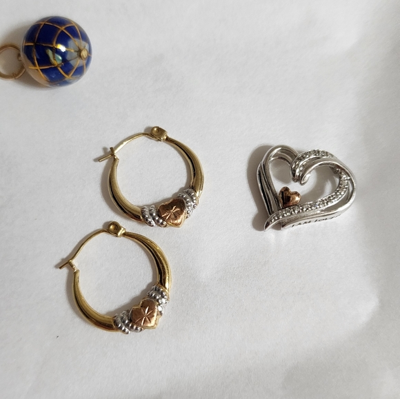 Genuine Gold Earrings and Pendants. For Sale Individually. - Picture 4 of 7